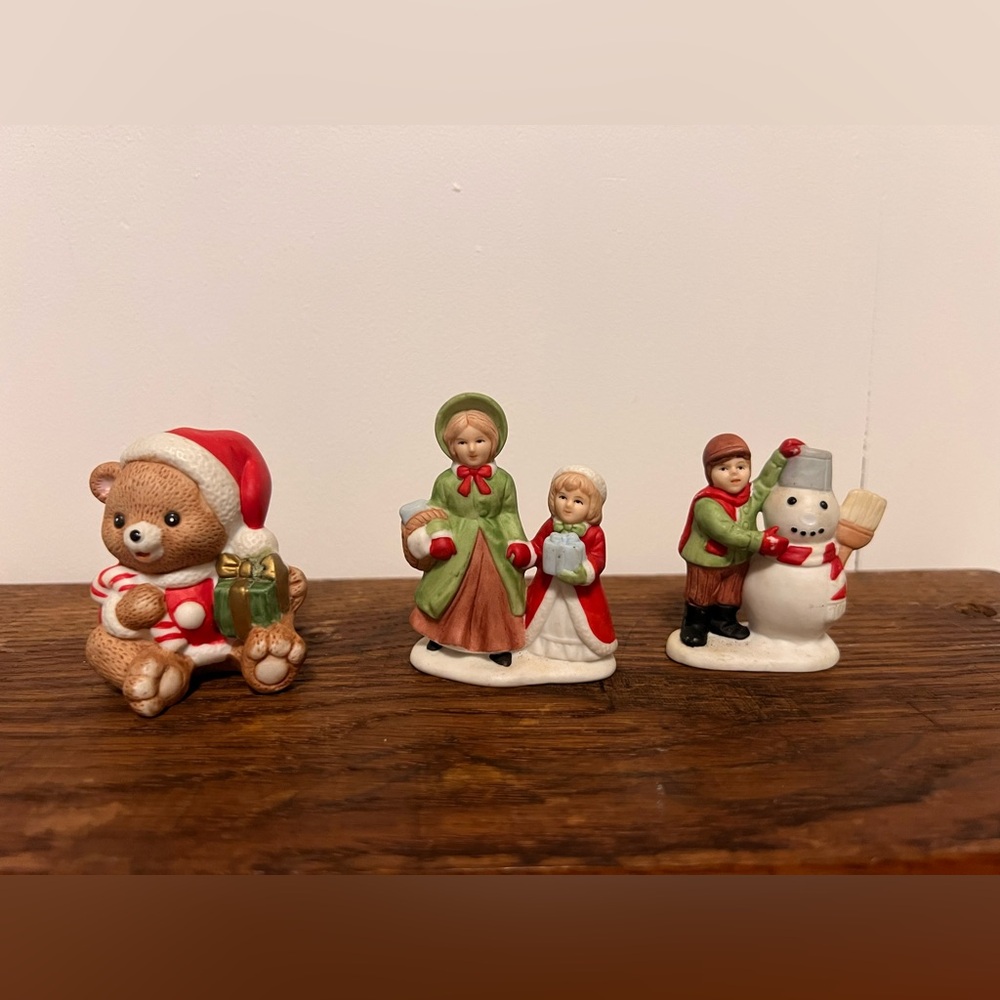 Homco Christmas Ceramic 3 Figurines – Vintage Holiday Bear, Carolers & Snowman